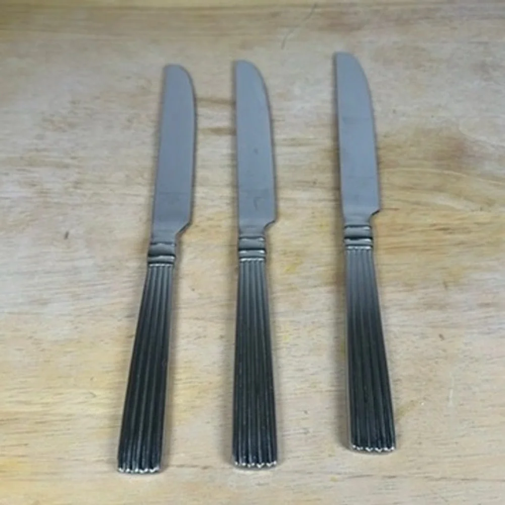 REED &‎ BARTON CRESCENDO II Stainless 18/10 3 Dinner Knives Butter Knives